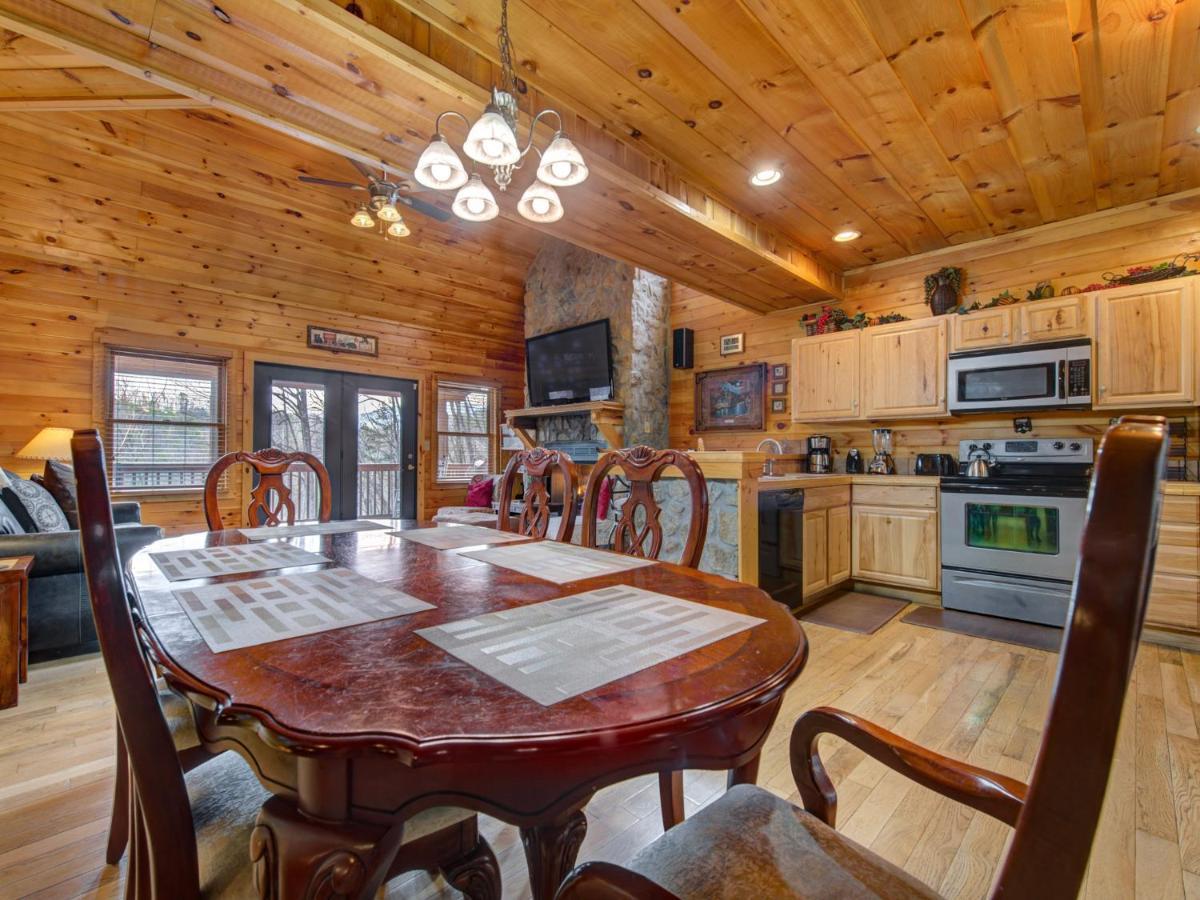 Splashing Sunrise, 2 Bedrooms, Private Pool, Arcade, Hot Tub, Sleeps 6 Pigeon Forge Dış mekan fotoğraf