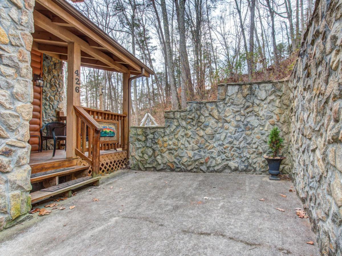 Splashing Sunrise, 2 Bedrooms, Private Pool, Arcade, Hot Tub, Sleeps 6 Pigeon Forge Dış mekan fotoğraf