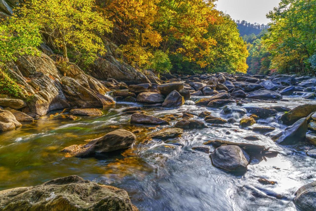 Splashing Sunrise, 2 Bedrooms, Private Pool, Arcade, Hot Tub, Sleeps 6 Pigeon Forge Dış mekan fotoğraf